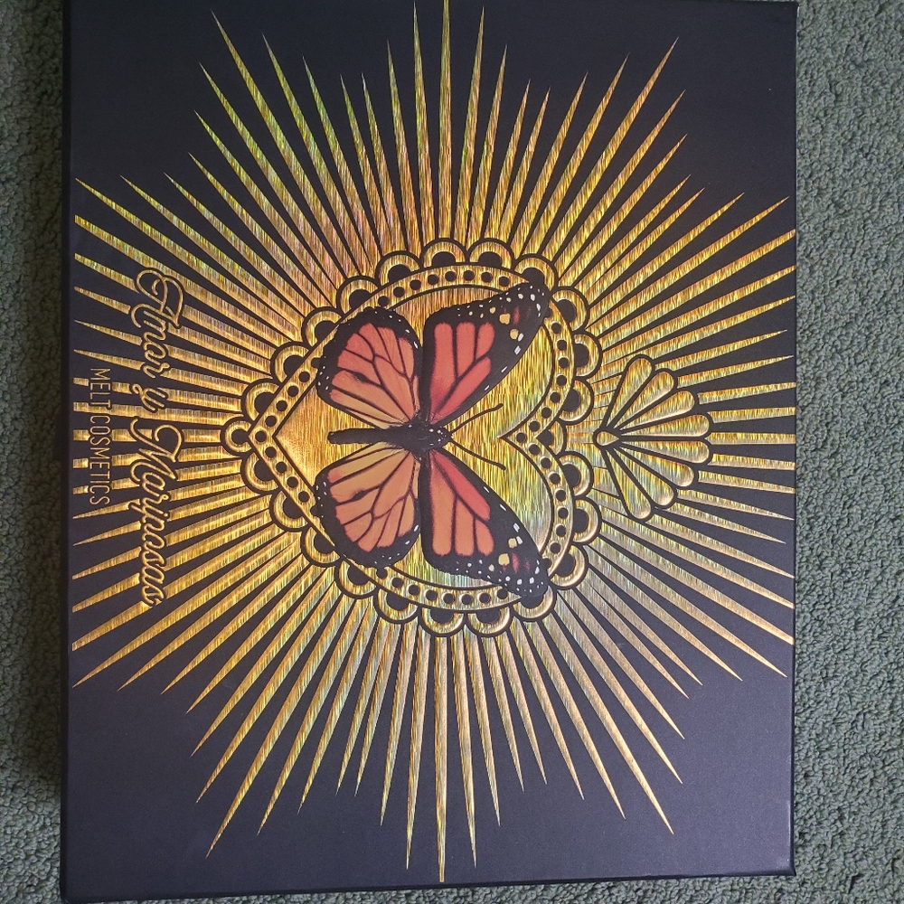 !please read! Amor y Mariposas PR box and mirror